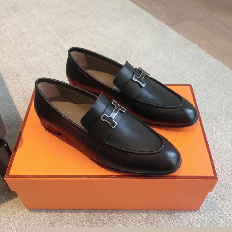 H**mes leather shoes